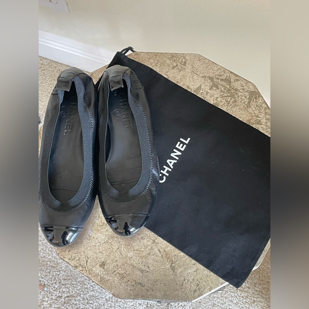 CHANEL Stretch Spirit Interlocking CC Logo Ballet Flats - Picture 2 of 12